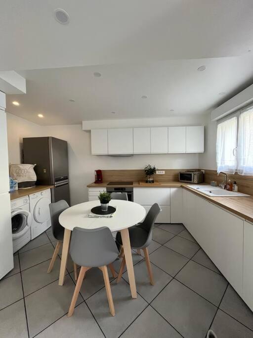 Superbe Appartement Moderne En Rez-De-Chaussee Ozoir-la-Ferriere Exterior photo
